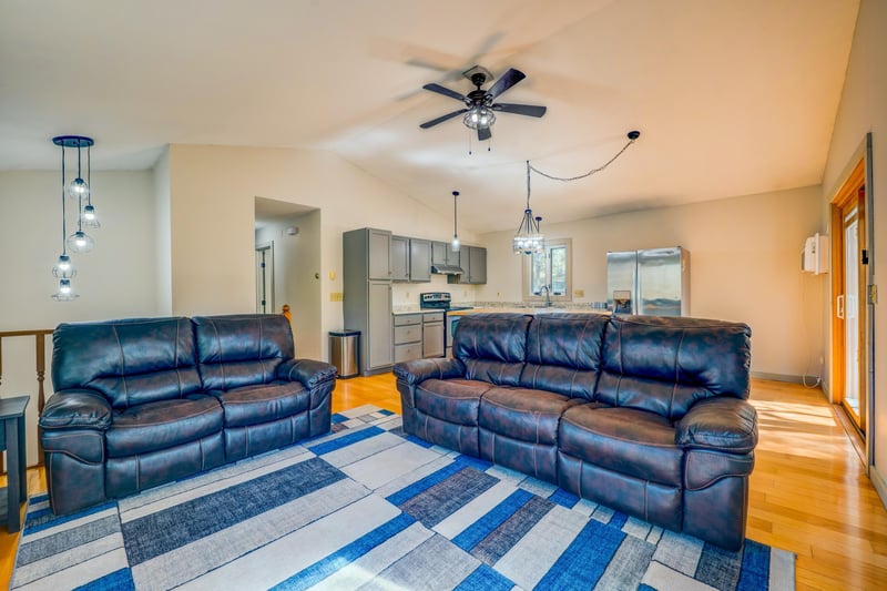 101 Summit Ave W, Walker, MN 56484