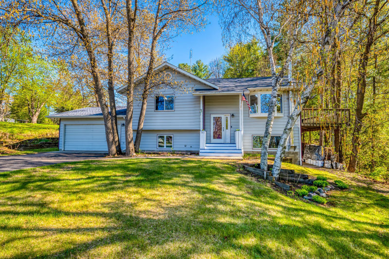 101 Summit Ave W, Walker, MN 56484
