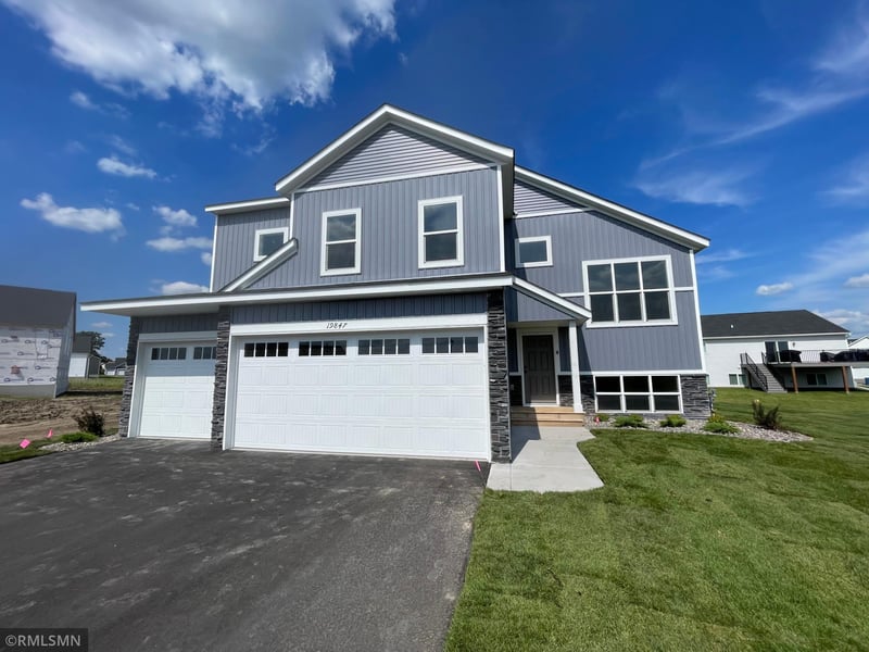 19847 Enfield Ave N, Forest Lake, MN 55025