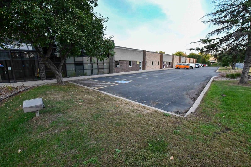 1959 Shawnee Rd, Eagan, MN 55122
