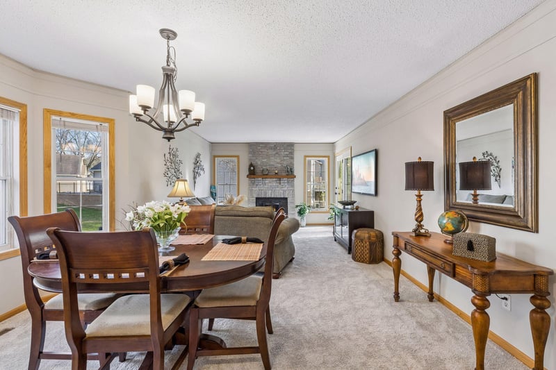 14301 Bedford Dr, Eden Prairie, MN 55346