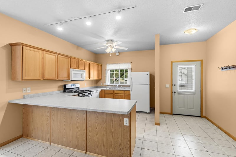 2828 Brewers Ln, Stillwater, MN 55082
