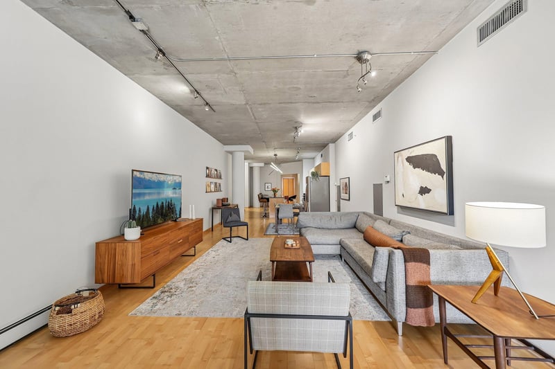 212 N 1st St #306, Minneapolis, MN 55401