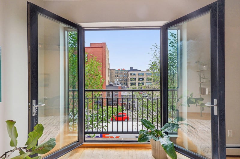 212 N 1st St #306, Minneapolis, MN 55401
