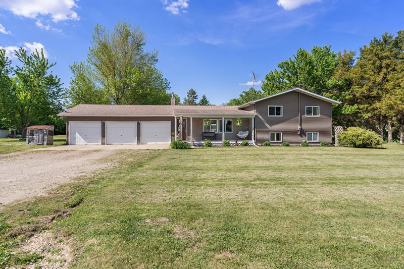 11057 366th Ave, Waseca, MN 56093