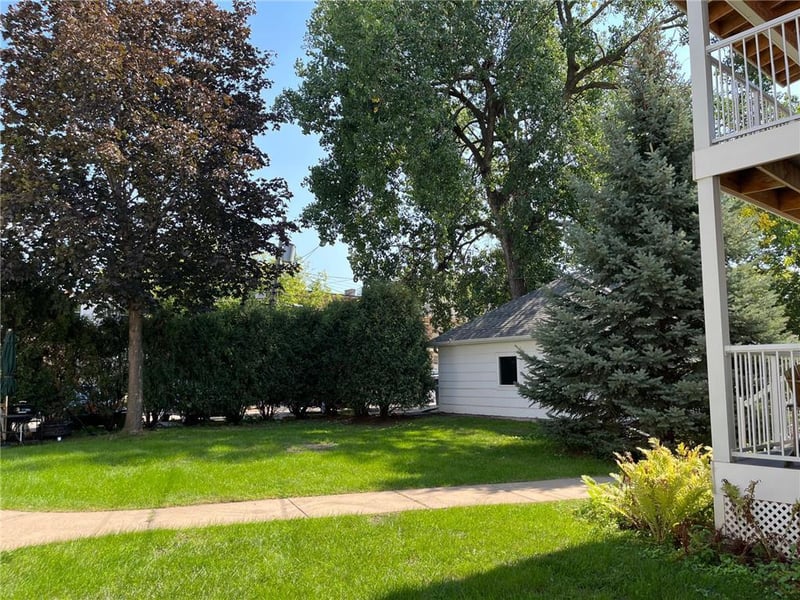 2209 Pleasant Ave, Minneapolis, MN 55404