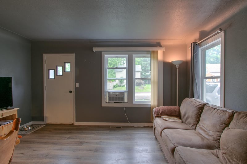 225 Wood St N, Mora, MN 55051