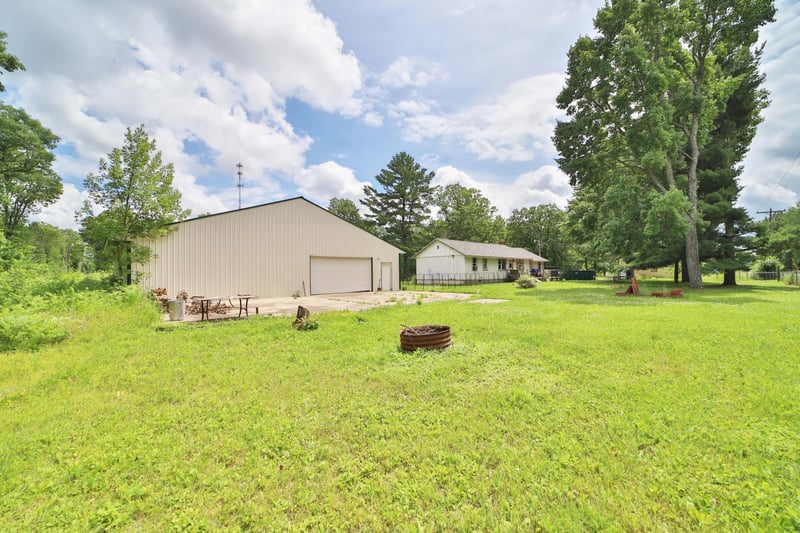 49383 Lake Ave, Mcgregor, MN 55760