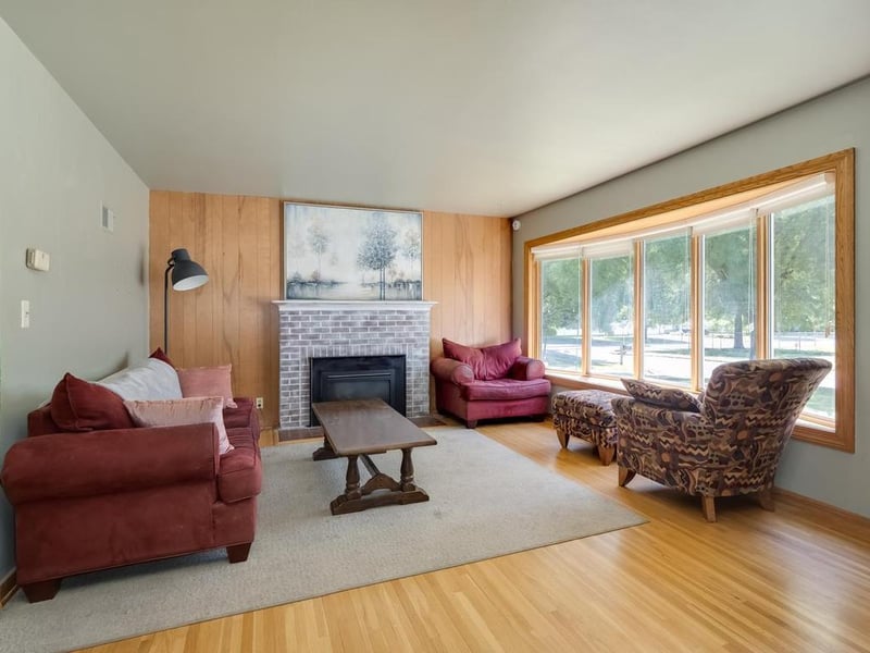 607 Swan St, Le Sueur, MN 56058