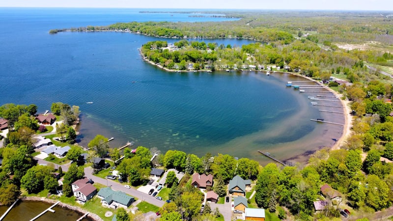 3178 Viewpoint Rd, Isle, MN 56342