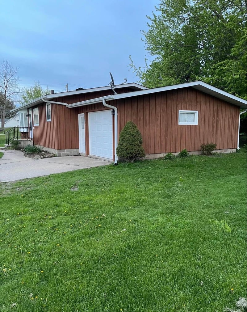 322 W Prairie Ave, Mabel, MN 55954