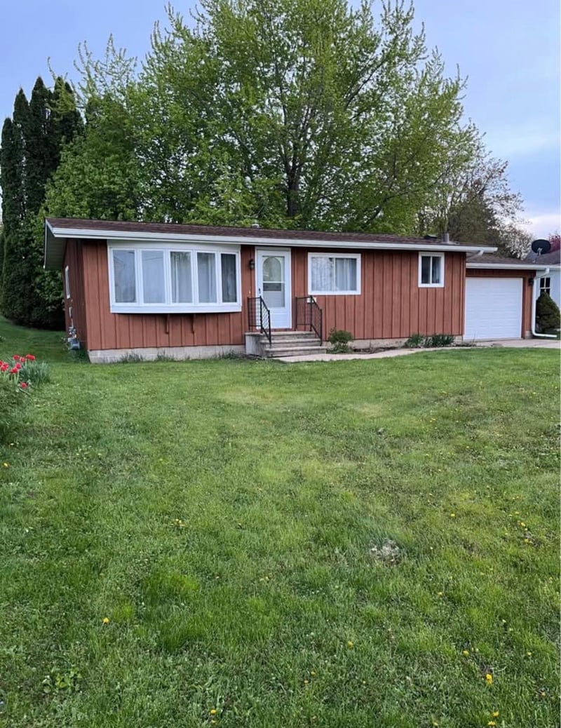 322 W Prairie Ave, Mabel, MN 55954