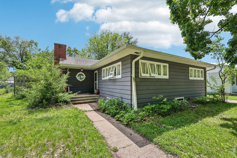 113 Central St, Le Sueur, MN 56058