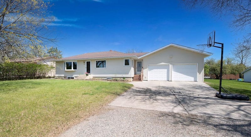 403 Richwood Rd, Detroit Lakes, MN 56501
