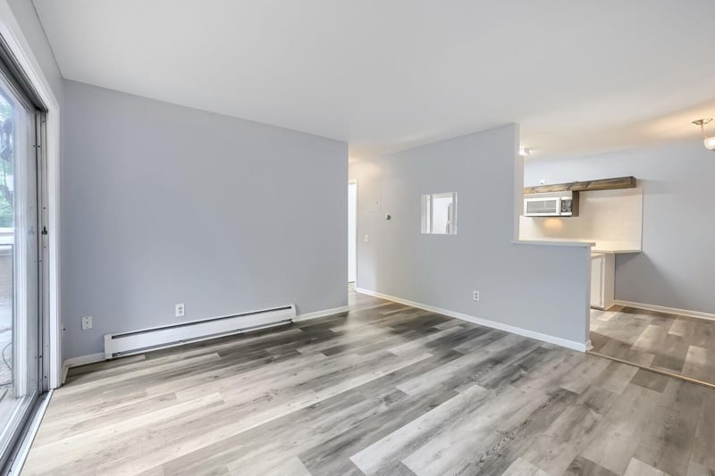 9141 Highway 55 #203, Golden Valley, MN 55427