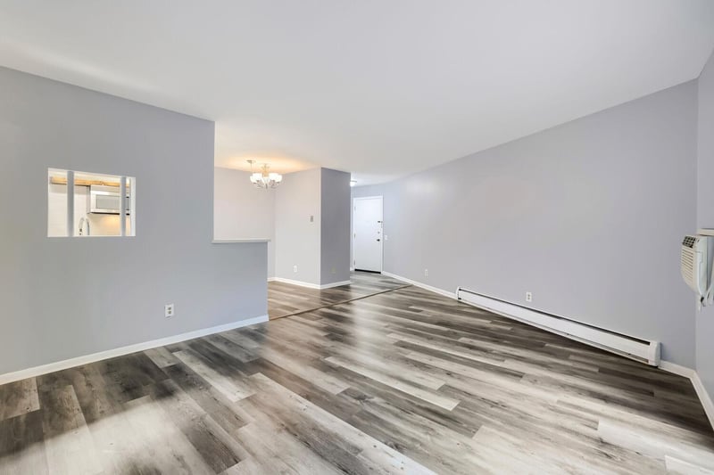 9141 Highway 55 #203, Golden Valley, MN 55427