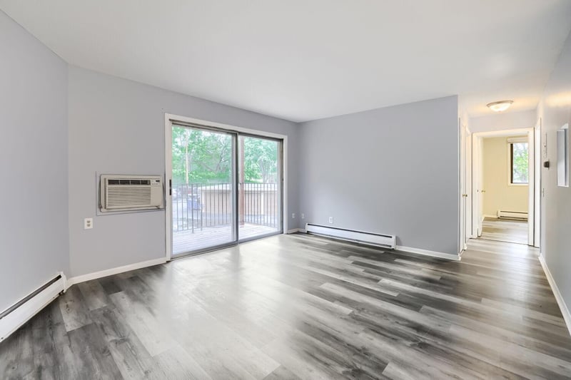 9141 Highway 55 #203, Golden Valley, MN 55427