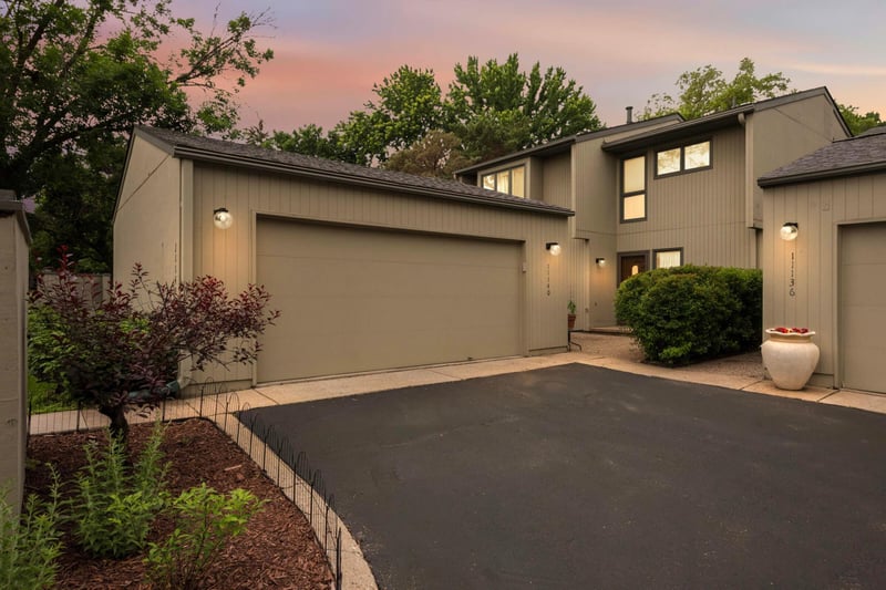 11140 Abbott Ln, Minnetonka, MN 55343