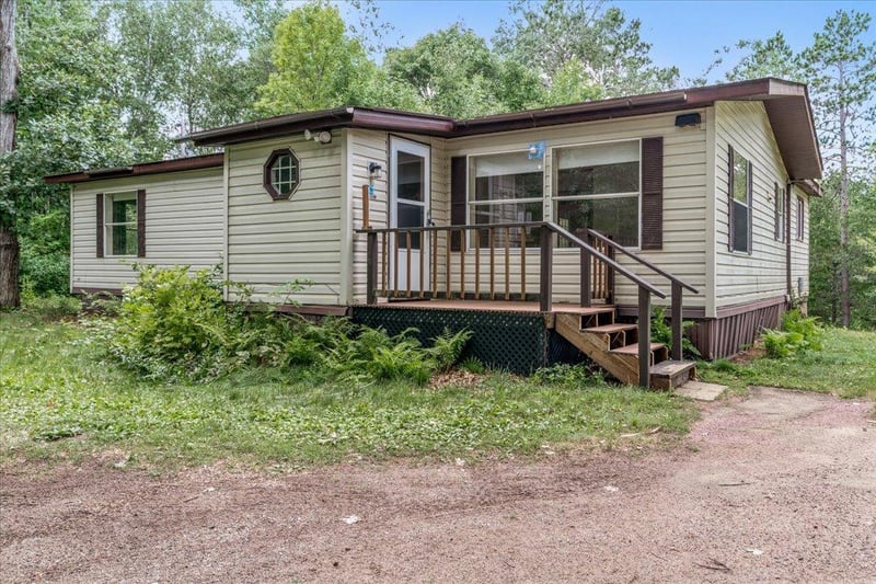6975 9th Ave SW, Pequot Lakes, MN 56472