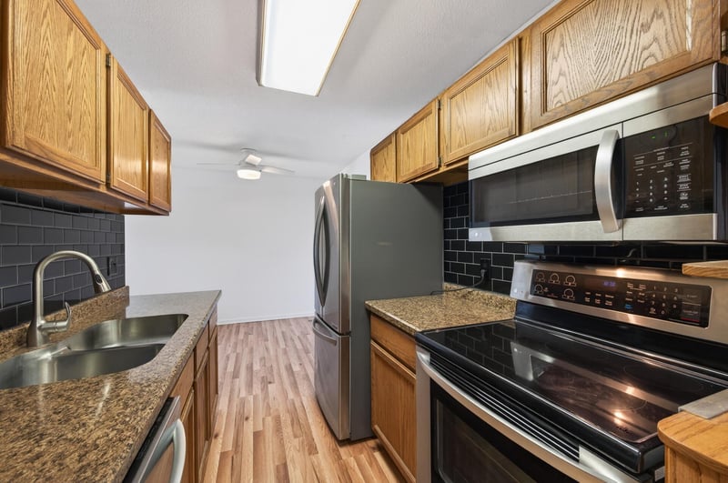 12826 Nicollet Ave #102, Burnsville, MN 55337