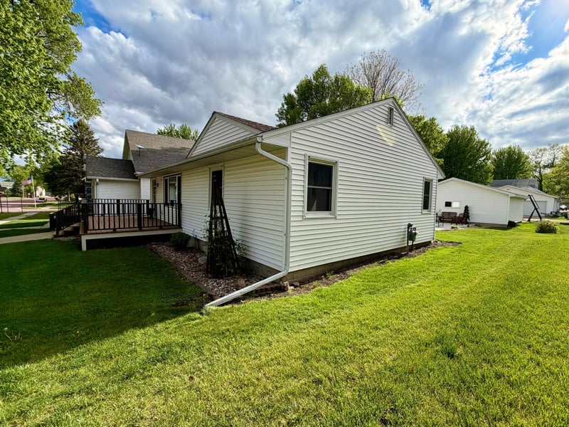 722 Adams Ave, Westbrook, MN 56183