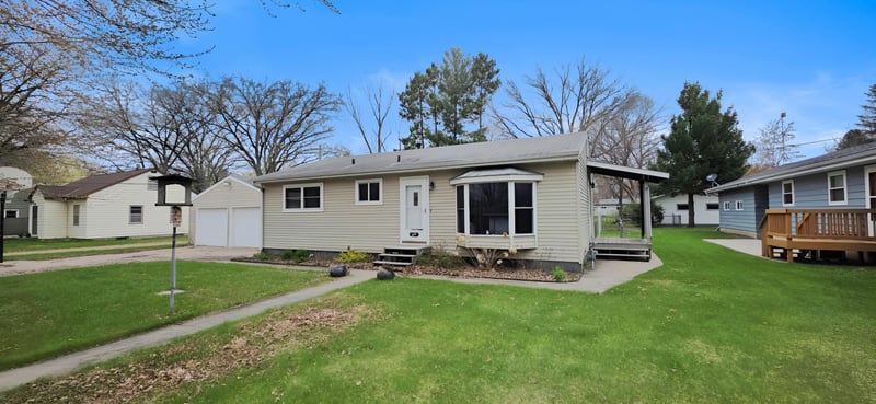 610 8th Ave SW, Little Falls, MN 56345