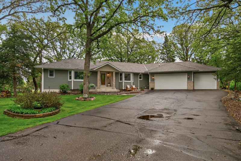 13995 Woodland Ct, Becker, MN 55308