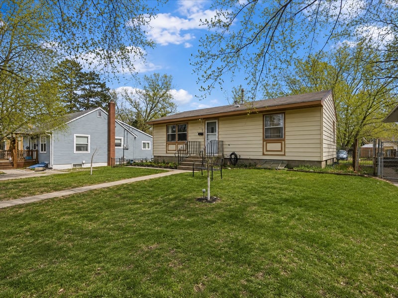 814 11th Ave NE, Brainerd, MN 56401
