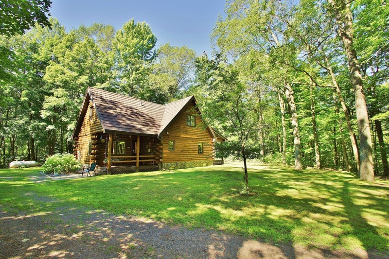 8654 N Ochu Rd, Hayward, WI 54843