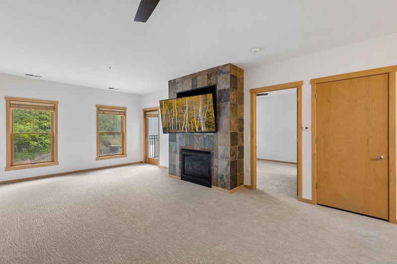 350 Main St N #252, Stillwater, MN 55082