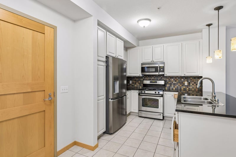 350 Main St N #252, Stillwater, MN 55082
