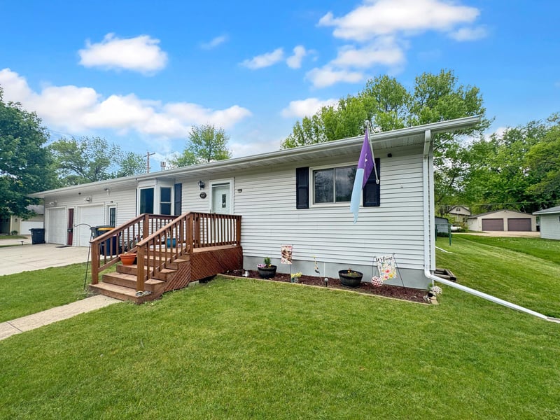 2760 Oak Ave, Slayton, MN 56172