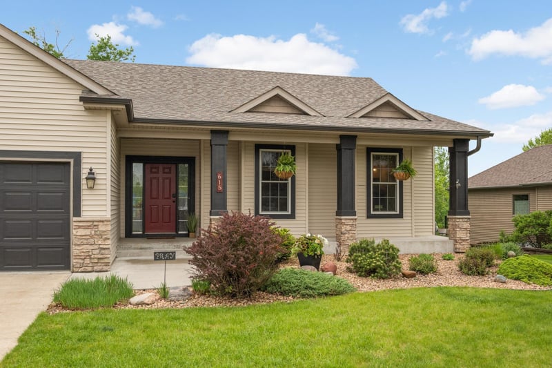 615 Bluff Heights Dr SE, Lonsdale, MN 55046