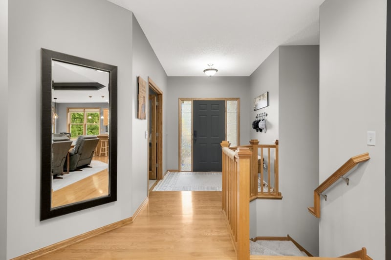 615 Bluff Heights Dr SE, Lonsdale, MN 55046