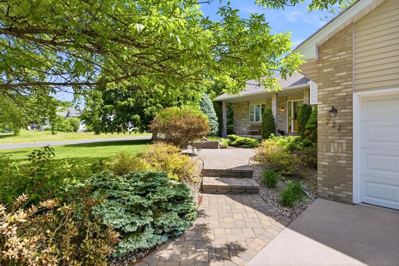 222 Greenbriar Ln, Buffalo, MN 55313