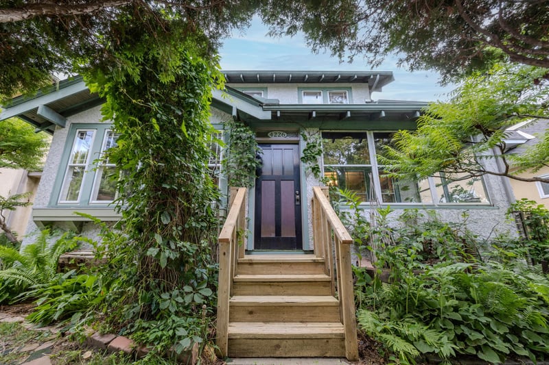 4226 Grand Ave S, Minneapolis, MN 55409