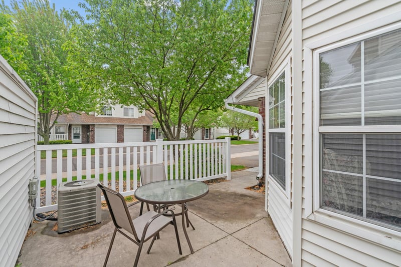 538 Queens Gate, New Brighton, MN 55112