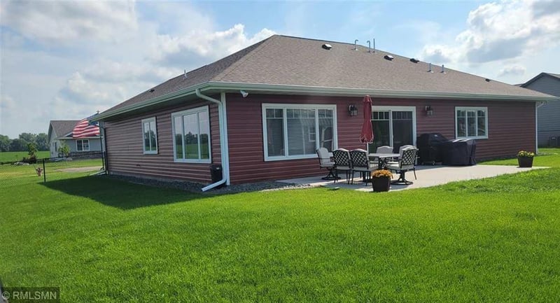 34 Evergreen Ln, Madison Lake, MN 56063