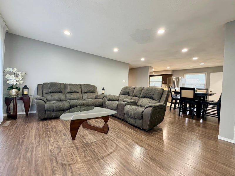 1736 Douglas Ave, Worthington, MN 56187