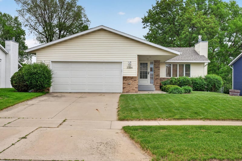 3324 Geselle Ln NW, Rochester, MN 55901