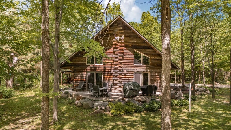 6600 Canary Rd NW, Royalton, MN 56373