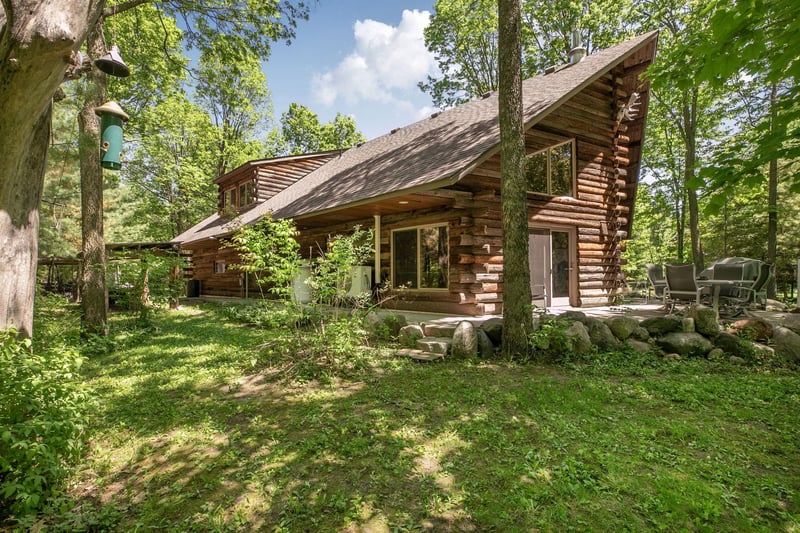 6600 Canary Rd NW, Royalton, MN 56373