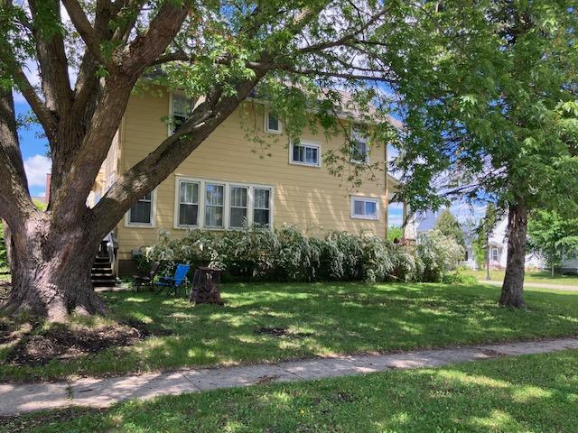 316 Elm Ave E, Waseca, MN 56093