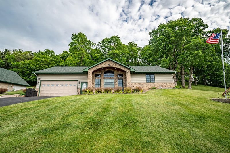 N5115 635th St, Ellsworth, WI 54011