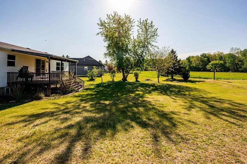 416 Ridge Crest Dr, Pelican Rapids, MN 56572