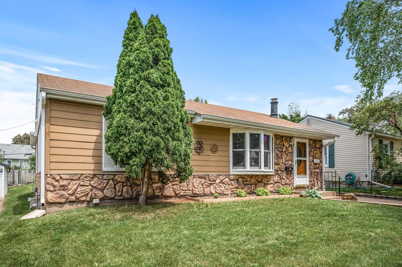 2233 Fremont Ave E, Saint Paul, MN 55119