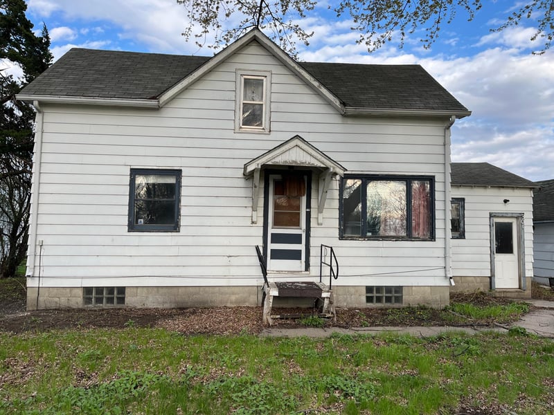 301 Main St, Lucan, MN 56255