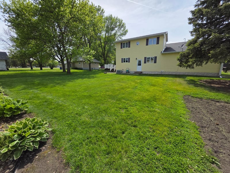 307 Brook Ave N, Porter, MN 56280