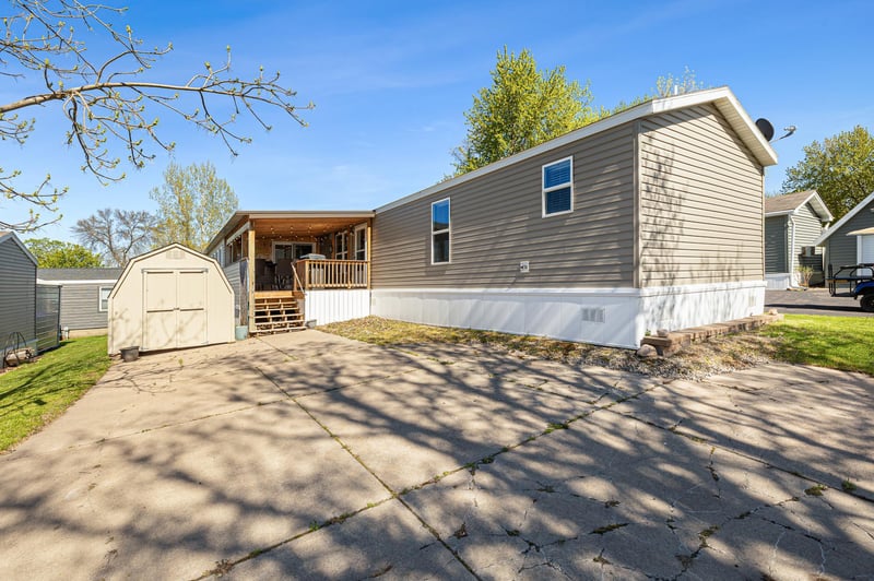 40196 Tomahawk Dr, Wahkon, MN 56386