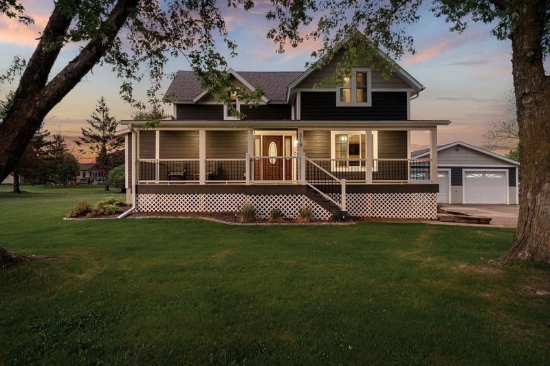 215 5th Ave NE, Blooming Prairie, MN 55917